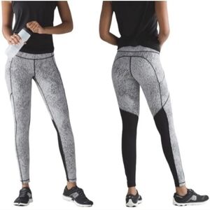 Lululemon Speed Tight V in Spray Jacquard, Sz 4
